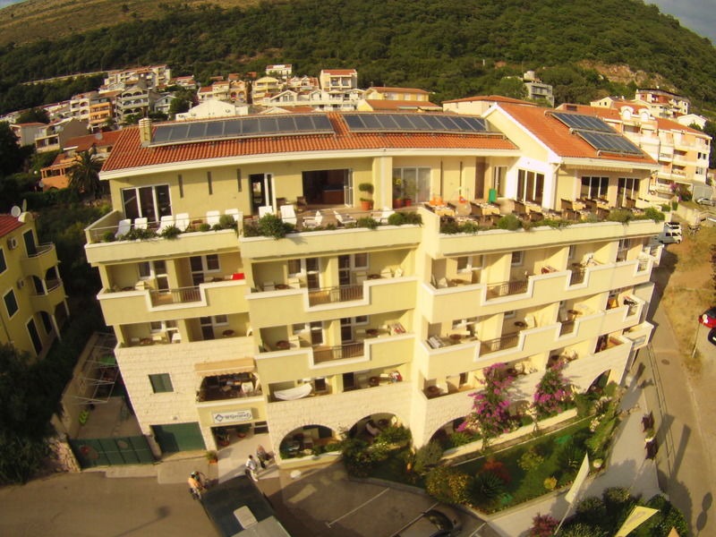 Hotel Wgrand Petrovac Exterior photo